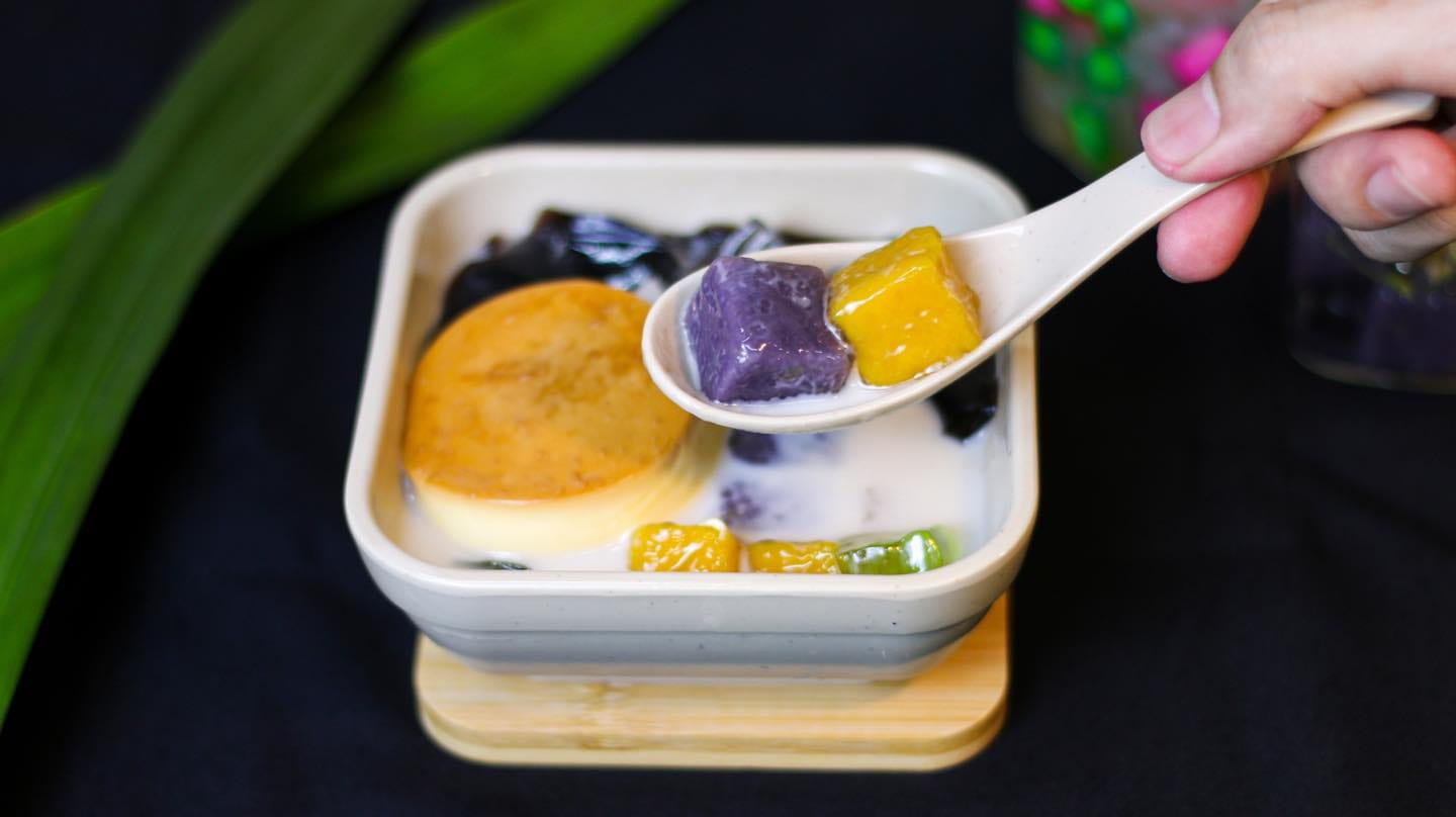 TIỆM CHÈ VUÔNG GIỮA LÒNG THÀNH PHỐ